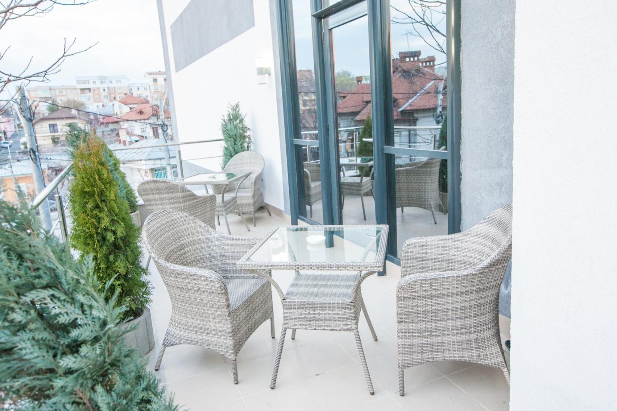 Hotel Meliss Craiova Exterior foto