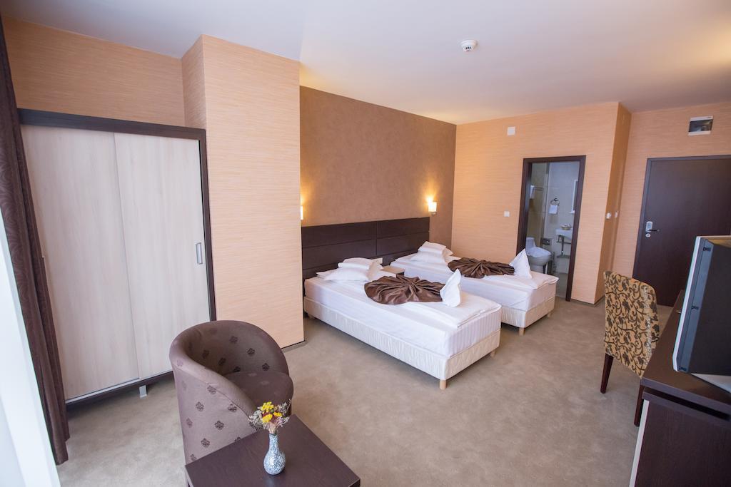 Hotel Meliss Craiova Cameră foto