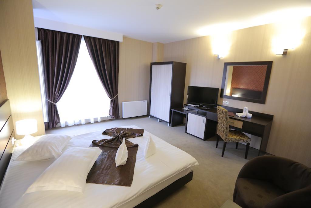 Hotel Meliss Craiova Cameră foto
